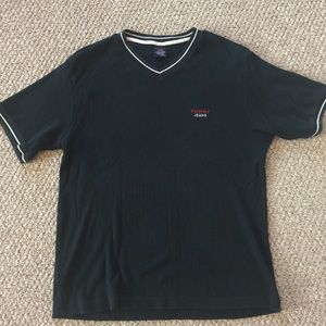Men’s Tommy V-Neck
